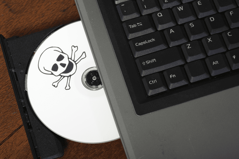 Why internet piracy will never die !!